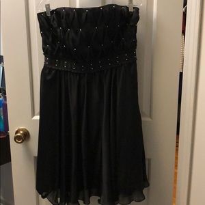 White House Black Market formal strapless dress
